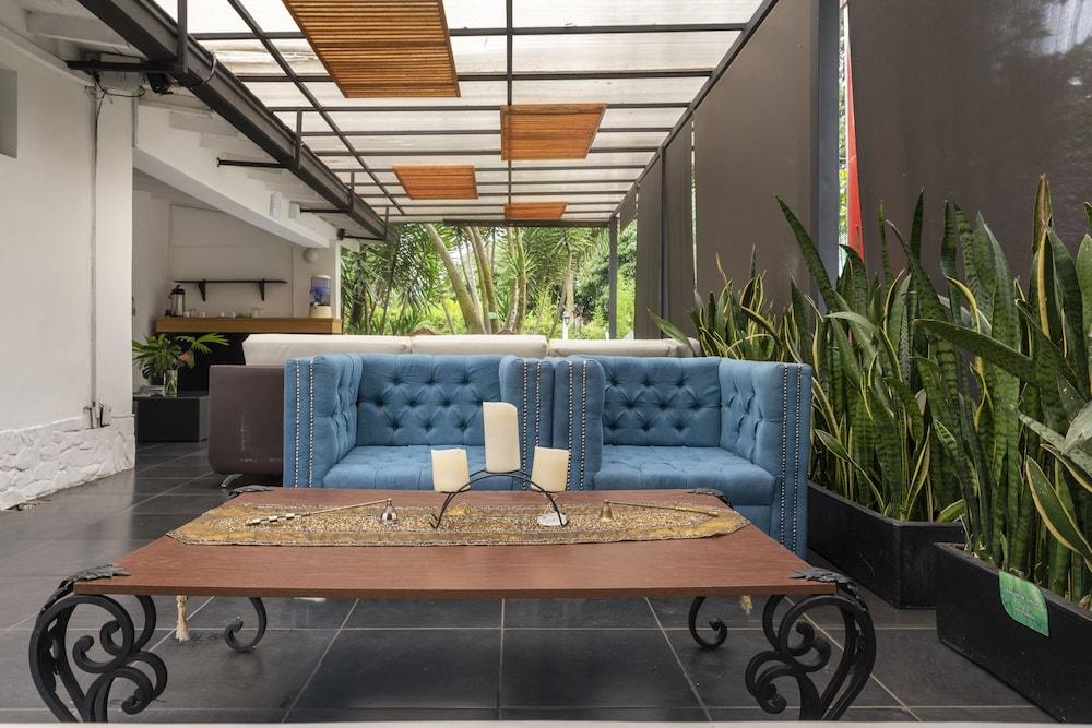 Hotel Aromax Del Campestre Medellín Extérieur photo